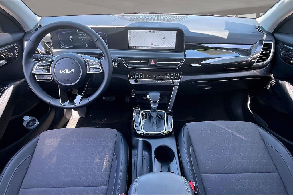 Used 2026 Kia Seltos S FWD image 7