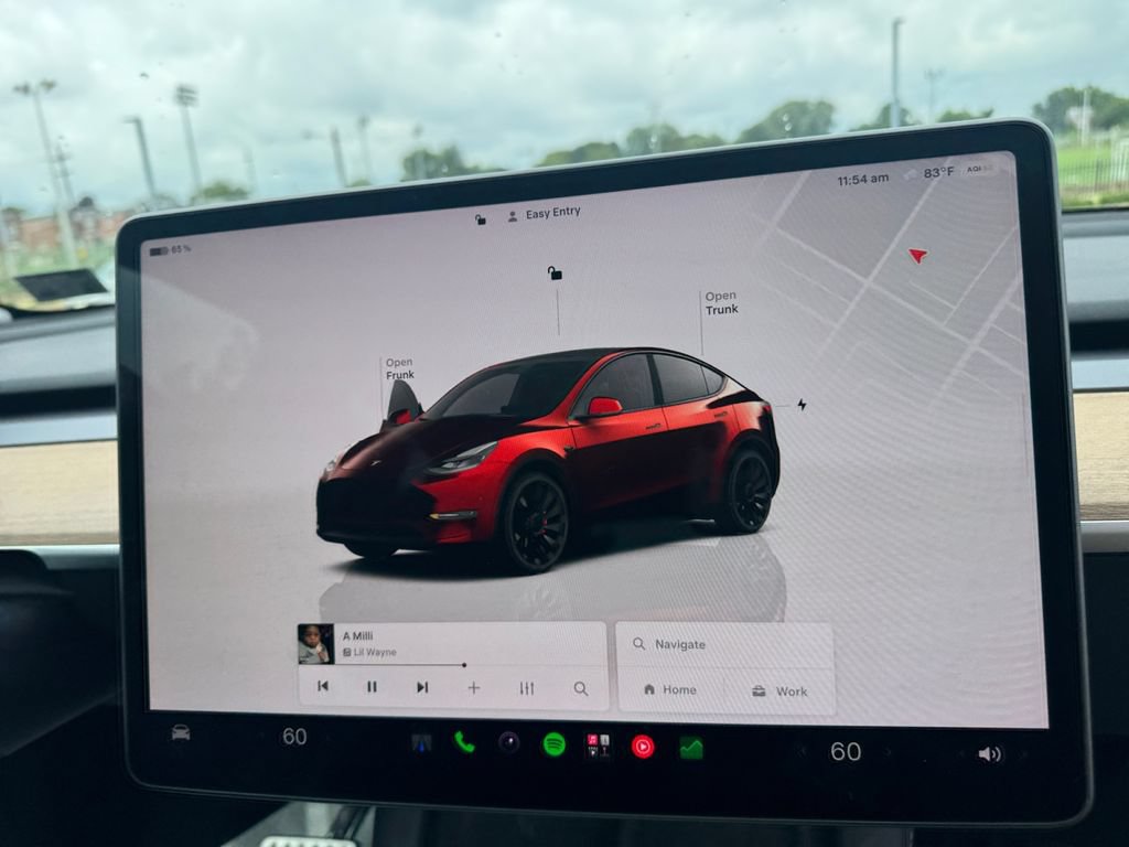 Used 2024 Tesla Model Y Performance AWD/4WD image 16