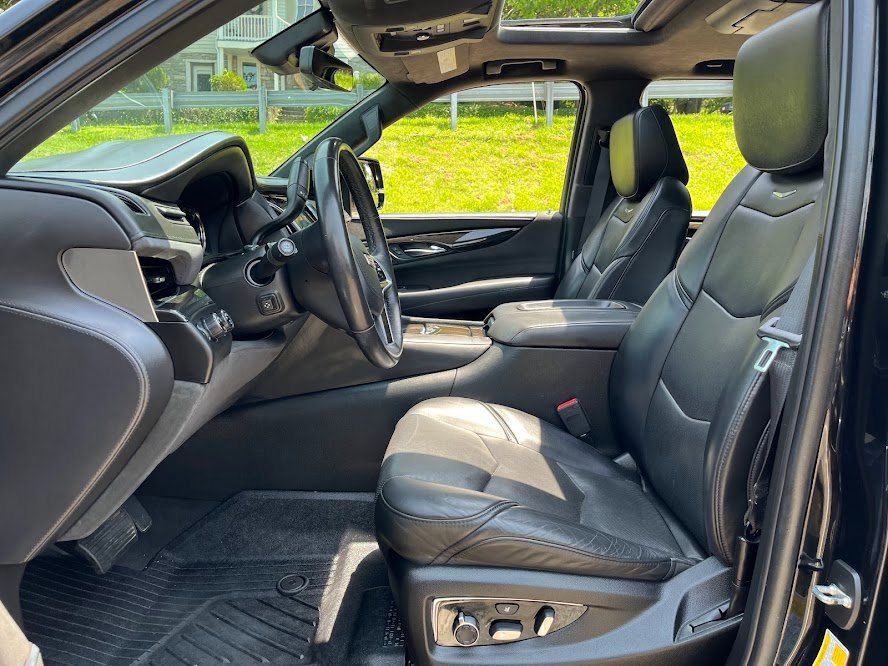 Used 2019 Cadillac Escalade Platinum image 8