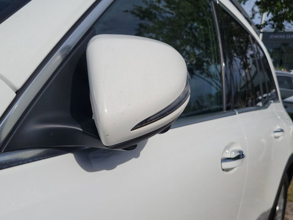 Used 2021 Mercedes-Benz GLB 250 image 6