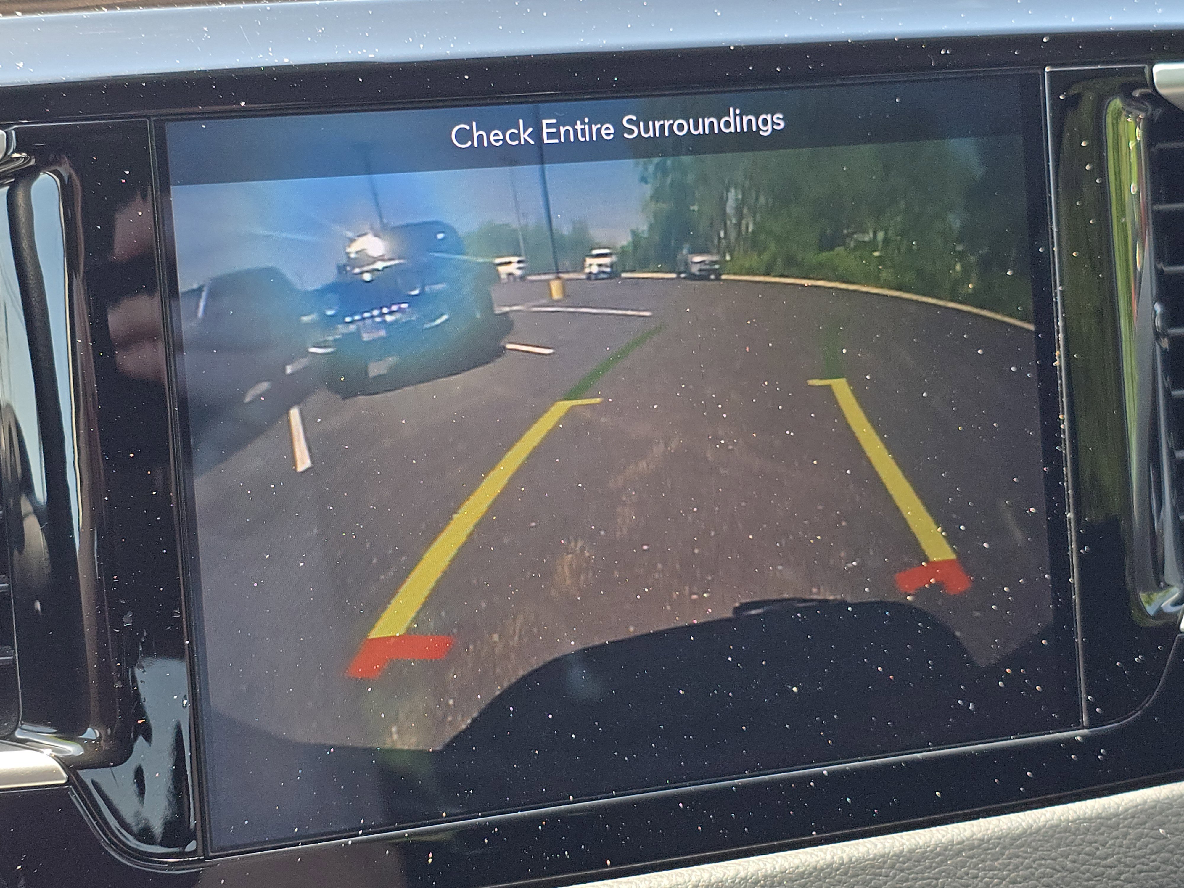 Used 2019 Chrysler Pacifica Touring Plus w/ Tire & Wheel Group FWD image 10