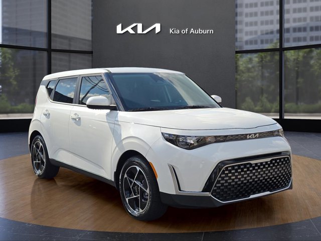 Used 2025 Kia Soul EX image 3