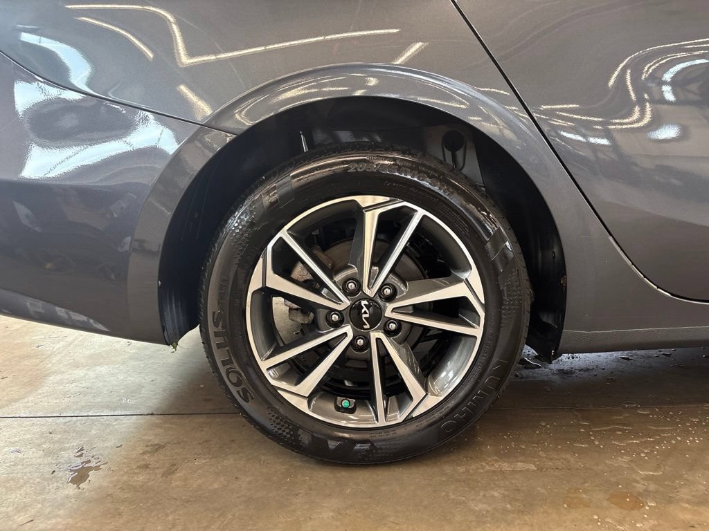 Certified 2023 Kia Forte LXS FWD image 24