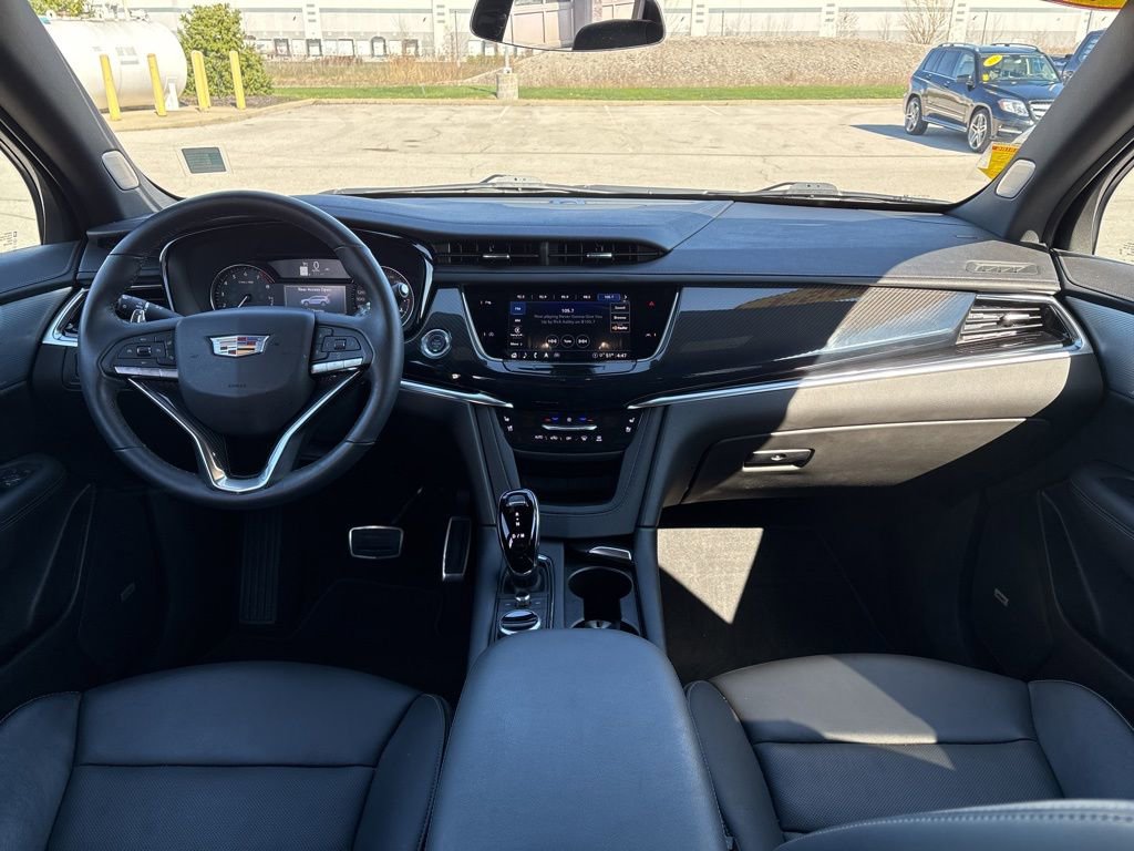 Used 2024 Cadillac XT6 Sport image 10