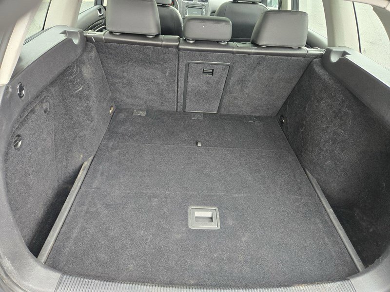 Used 2012 Volkswagen Jetta SportWagen image 11