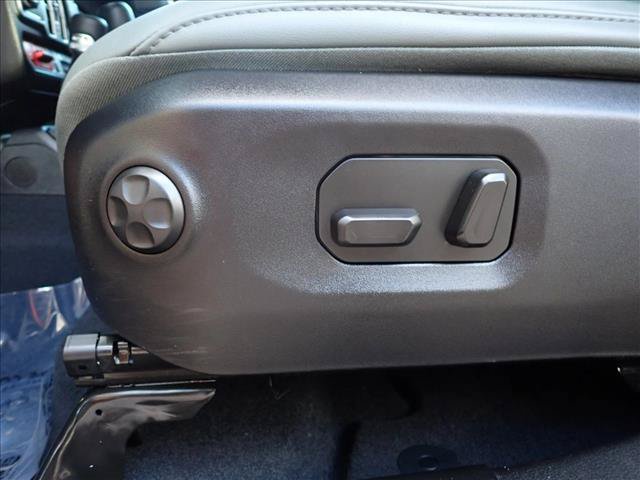 Used 2025 Jeep Gladiator Mojave AWD/4WD image 11