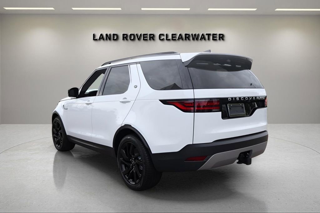 Used 2025 Land Rover Discovery S image 3