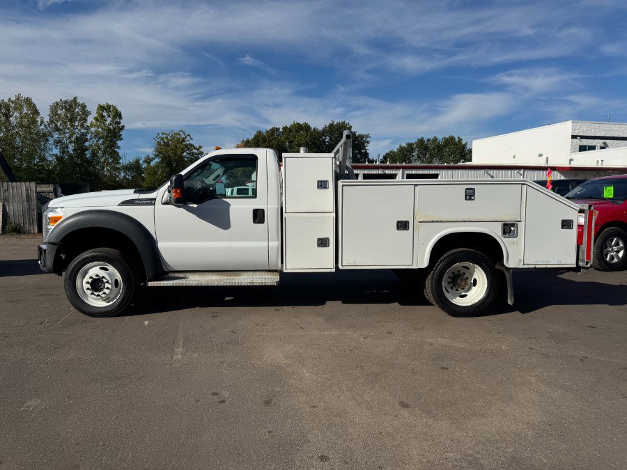 Used 2014 Ford F550 4x4 Regular Cab Super Duty image 2