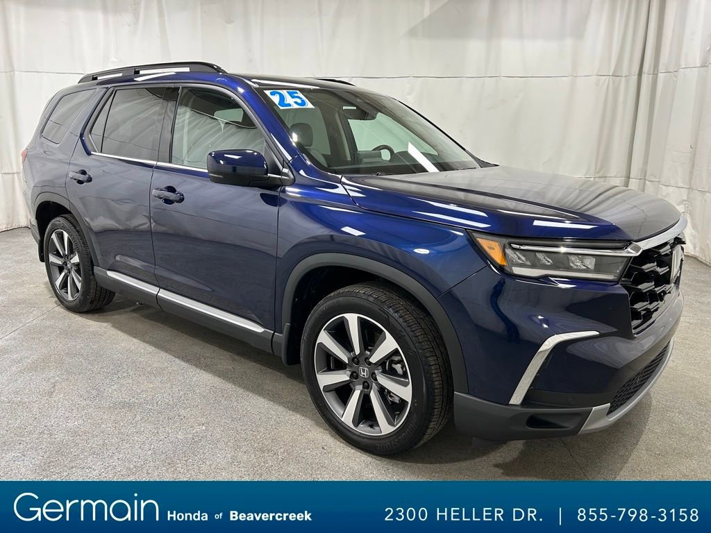 Used 2024 Honda Pilot Touring image 2