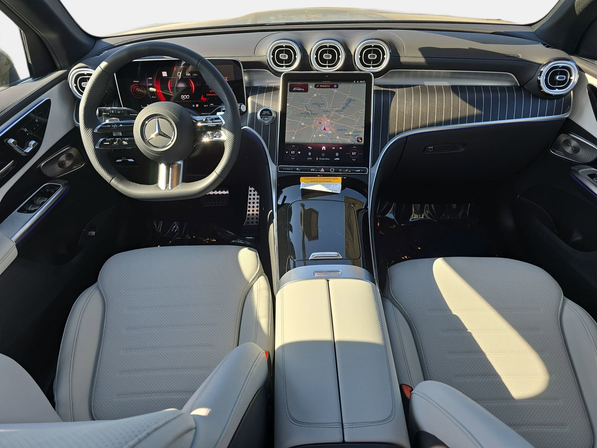 Used 2026 Mercedes-Benz GLC 300 4MATIC image 9