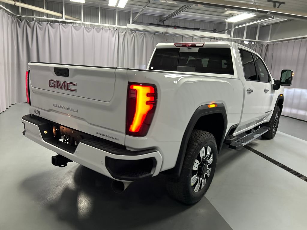 New 2026 GMC Sierra 2500 Denali w/ Denali Reserve Package image 7