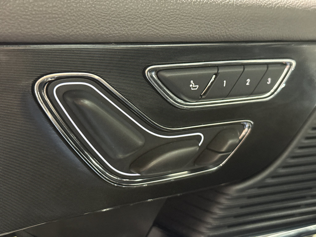 Used 2022 Lincoln Corsair Reserve w/ Equipment Group 201A image 33