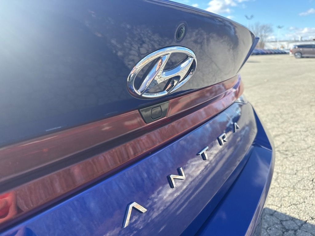 Used 2023 Hyundai Elantra SEL image 14