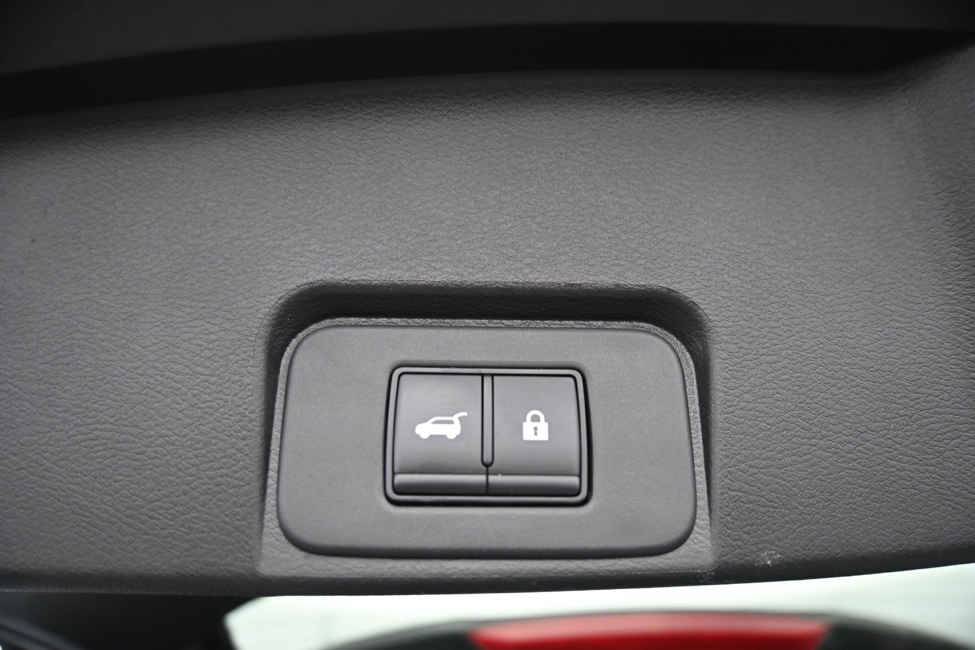 Used 2026 Nissan Rogue SV AWD/4WD image 16