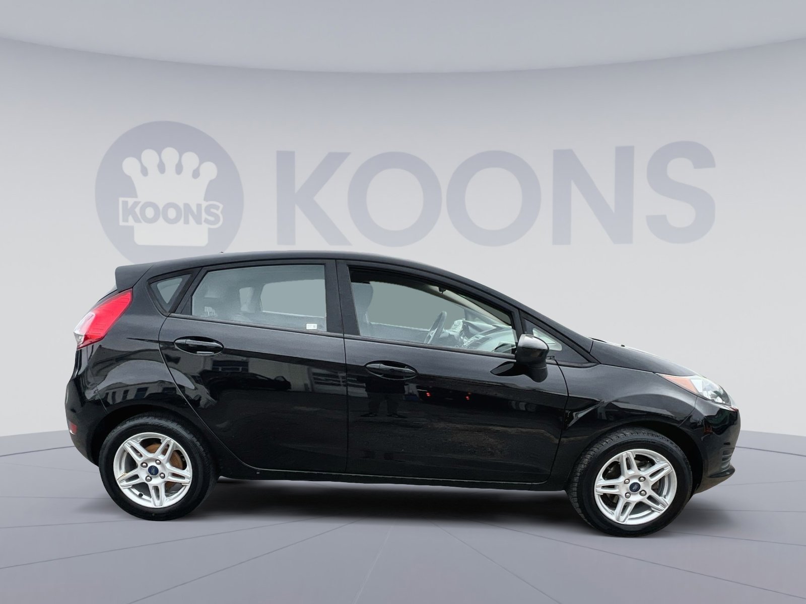 Used 2018 Ford Fiesta SE image 8