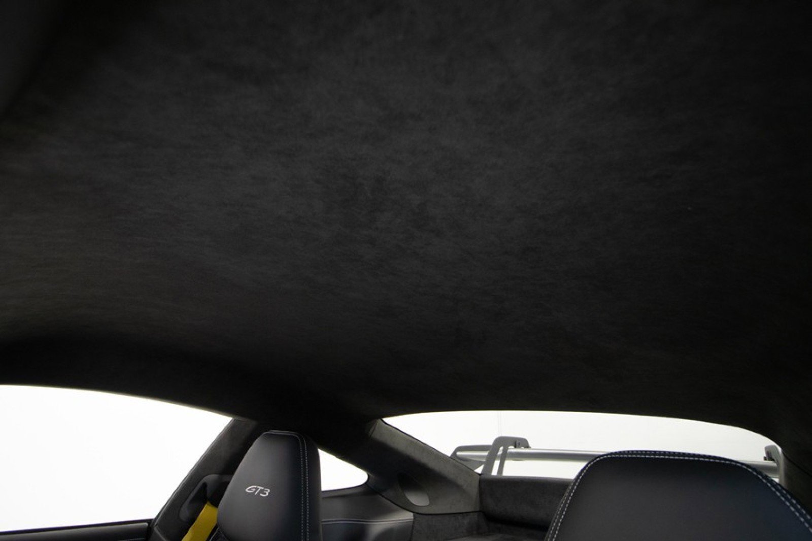 Used 2022 Porsche 911 GT3 image 45