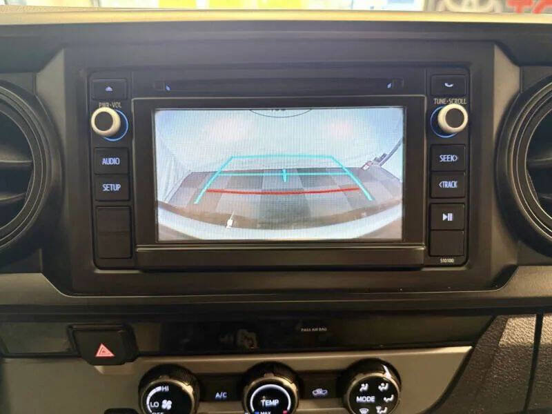 Used 2018 Toyota Tacoma SR image 15