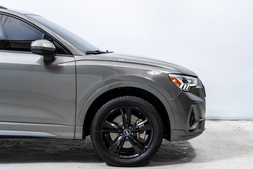 Used 2022 Audi Q3 2.0T Premium Plus w/ Premium Plus Package AWD/4WD image 12
