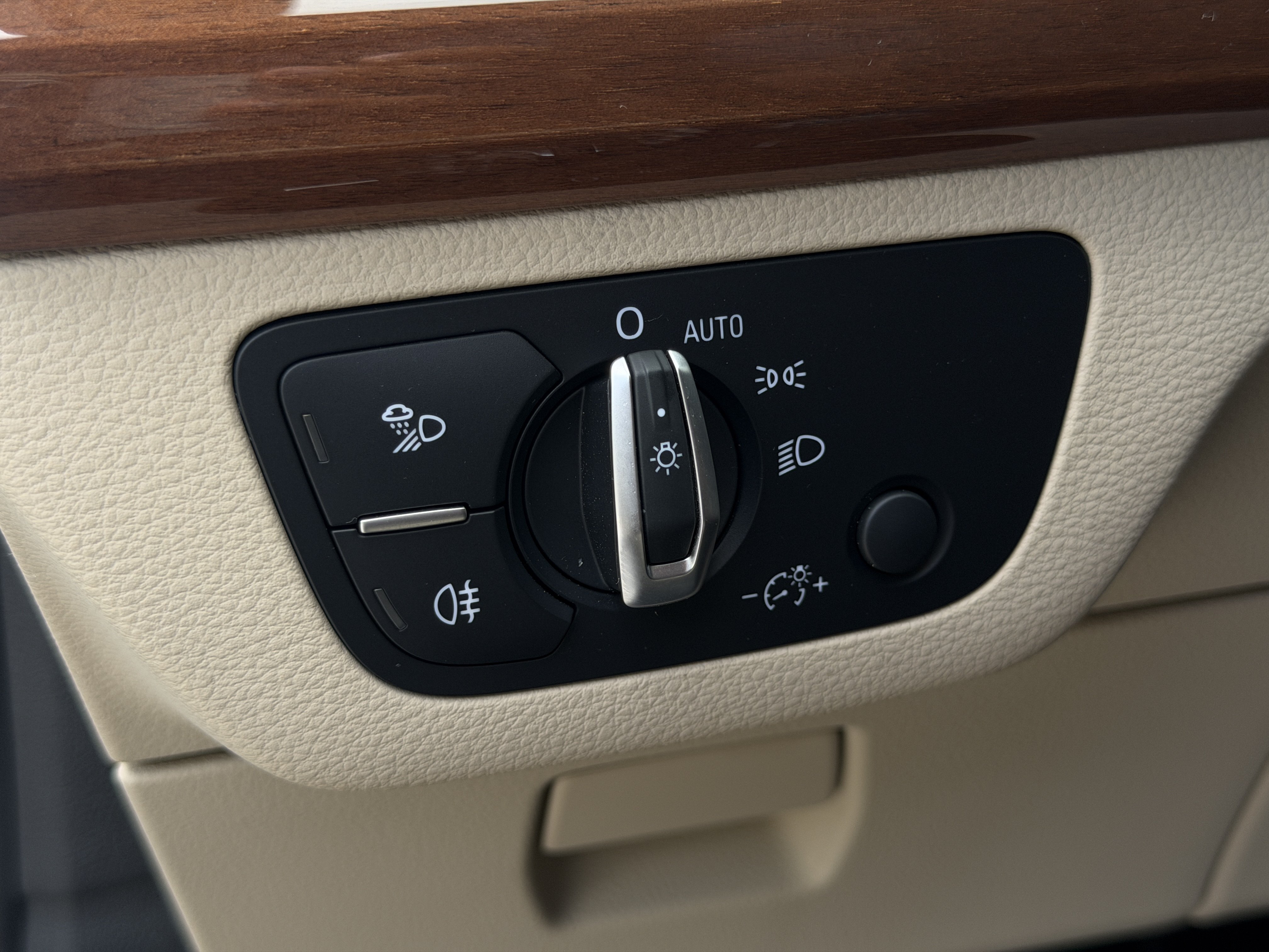 Used 2021 Audi Q5 2.0T Premium Plus w/ Premium Plus Package AWD/4WD image 30