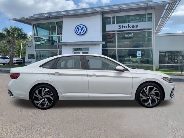 New 2026 Volkswagen Jetta SEL FWD image 3