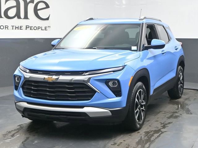 Used 2024 Chevrolet TrailBlazer LT w/ LT Cold Weather Package FWD image 7