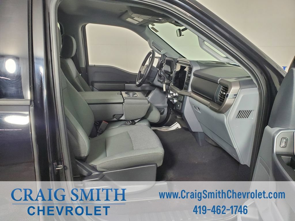 Used 2025 Ford F150 XLT w/ Equipment Group 301A Standard AWD/4WD image 15