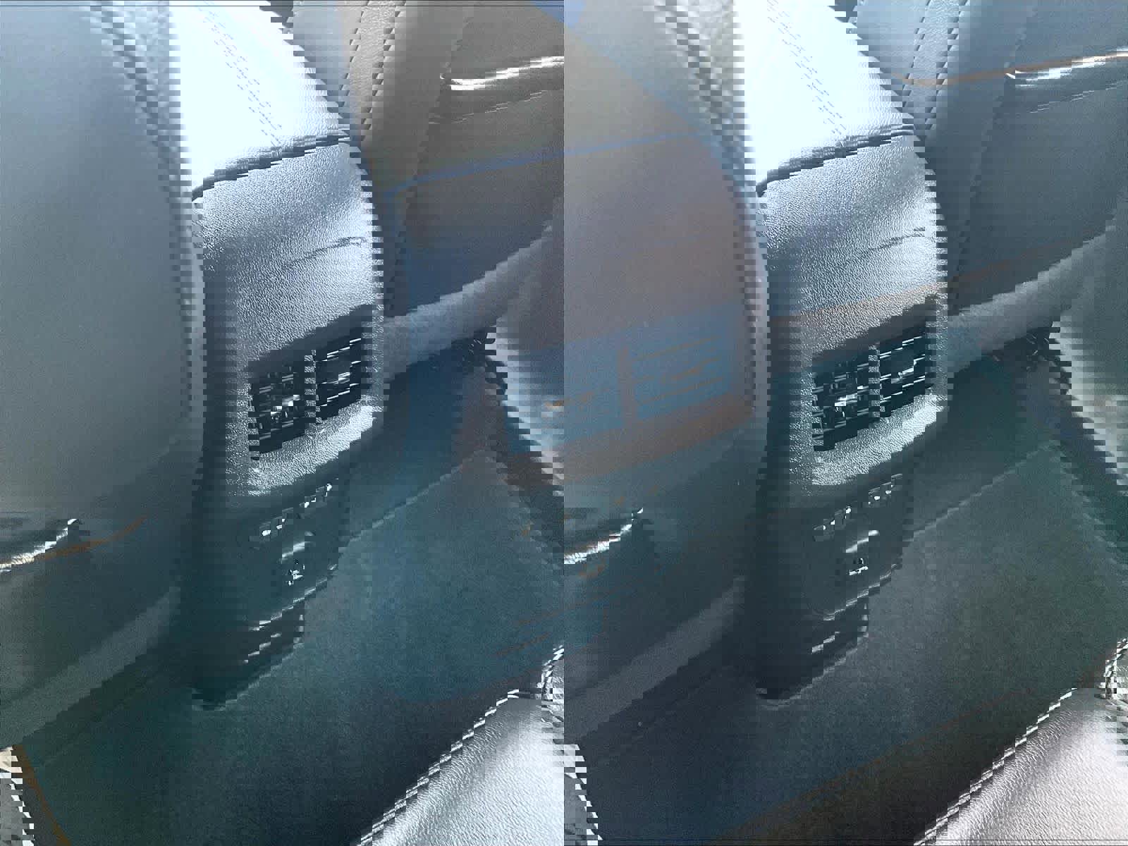 Used 2022 Chevrolet Equinox Premier image 28