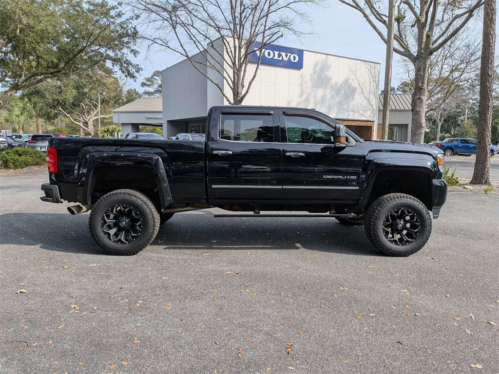 Used 2019 GMC Sierra 2500 Denali w/ Suspension Package, Off-Road image 3
