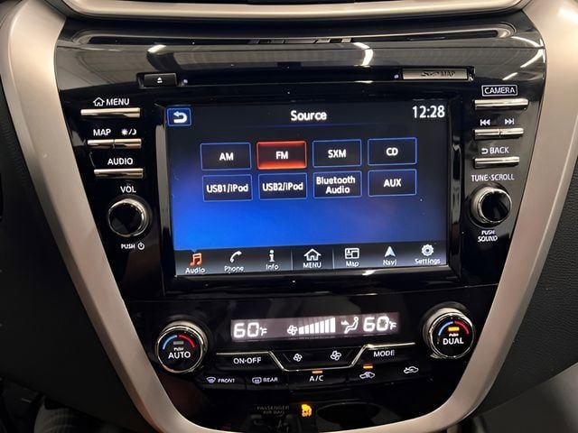 Used 2016 Nissan Murano Platinum w/ Platinum Technology Package AWD/4WD image 28