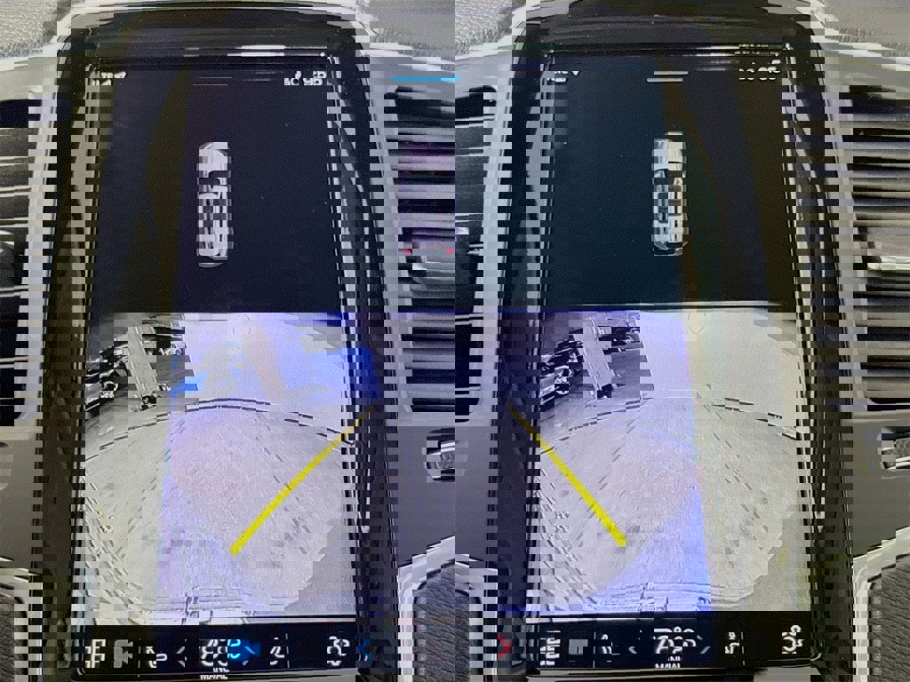 Certified 2025 Volvo XC90 B6 Core image 14