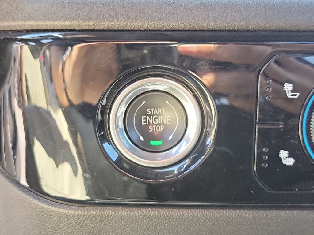 Used 2023 Chevrolet Silverado 1500 RST AWD/4WD image 30