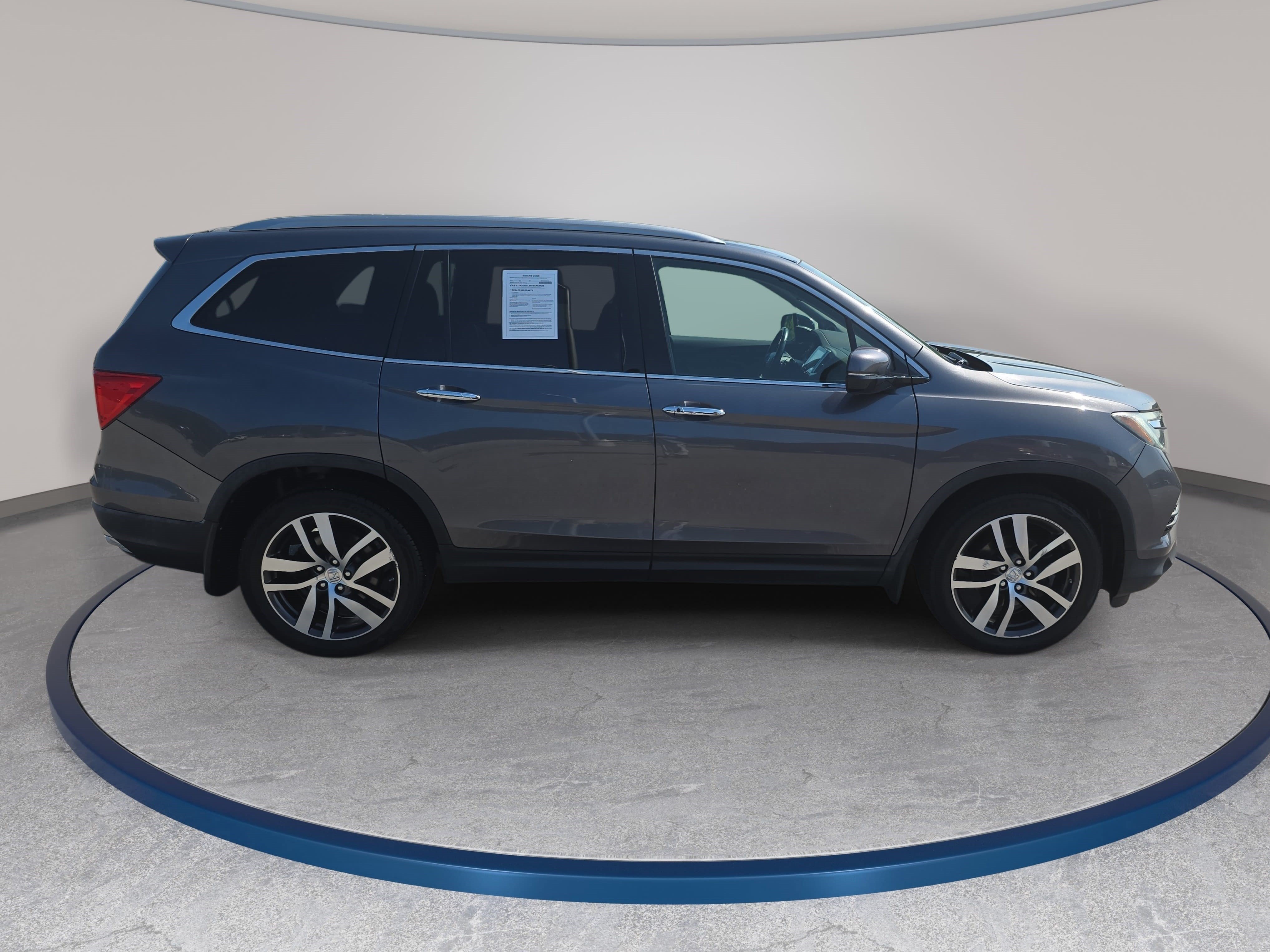 Used 2016 Honda Pilot Elite image 4
