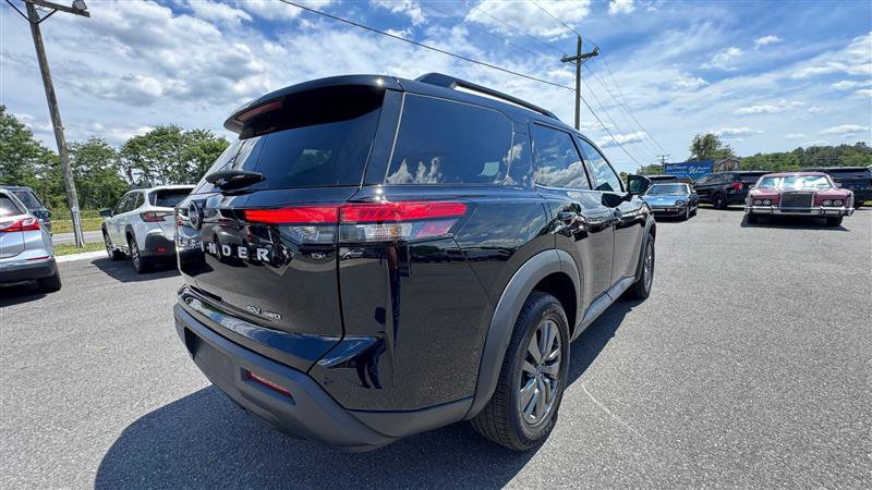 Used 2024 Nissan Pathfinder SV AWD/4WD image 22
