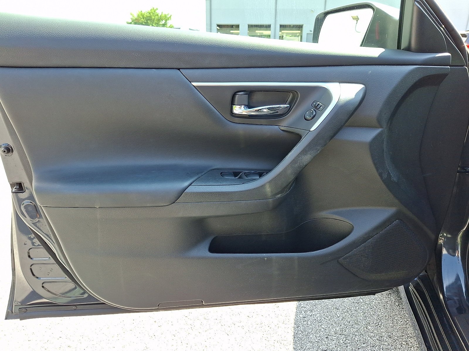 Used 2017 Nissan Altima 2.5 S w/ Power Driver Seat Package FWD image 13