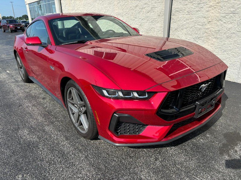 Used 2024 Ford Mustang GT Premium RWD image 2