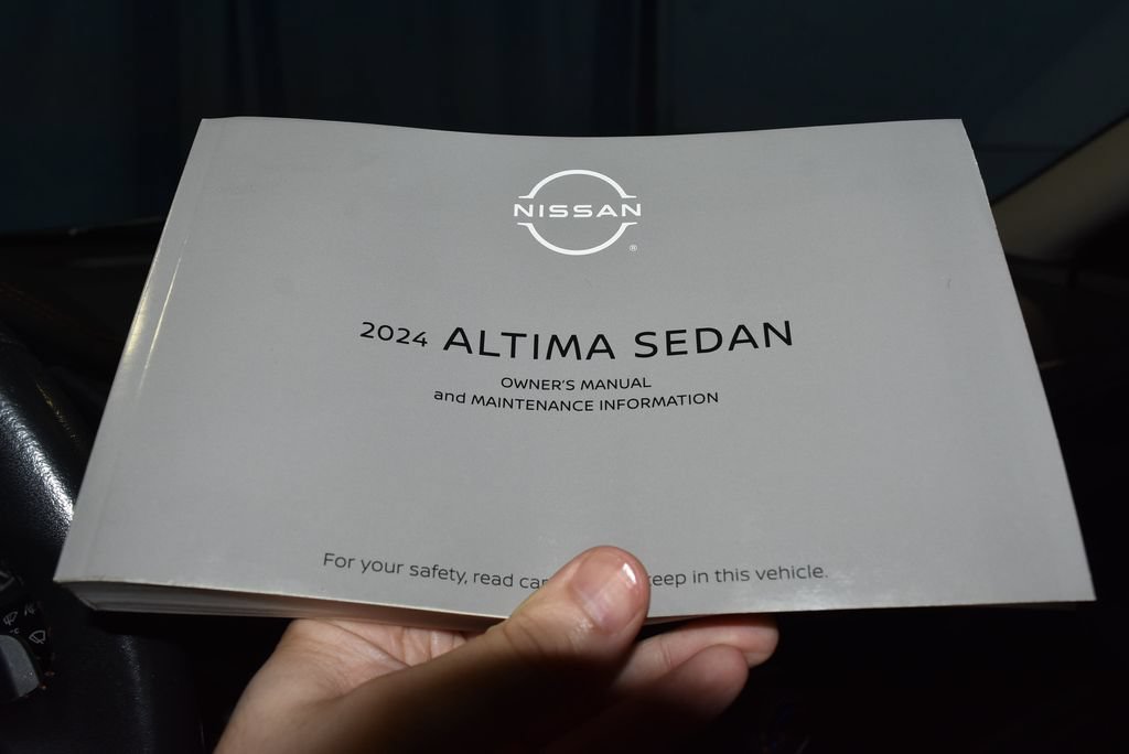 Certified 2024 Nissan Altima 2.5 SR FWD image 9
