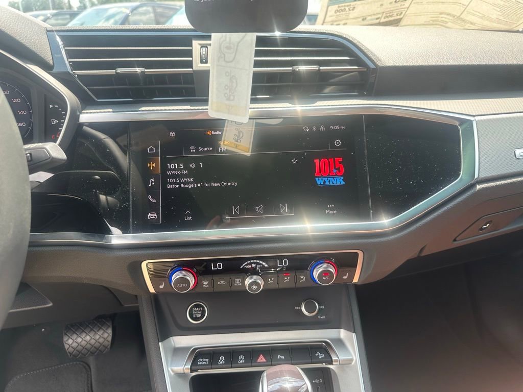 New 2025 Audi Q3 2.0T Premium image 13