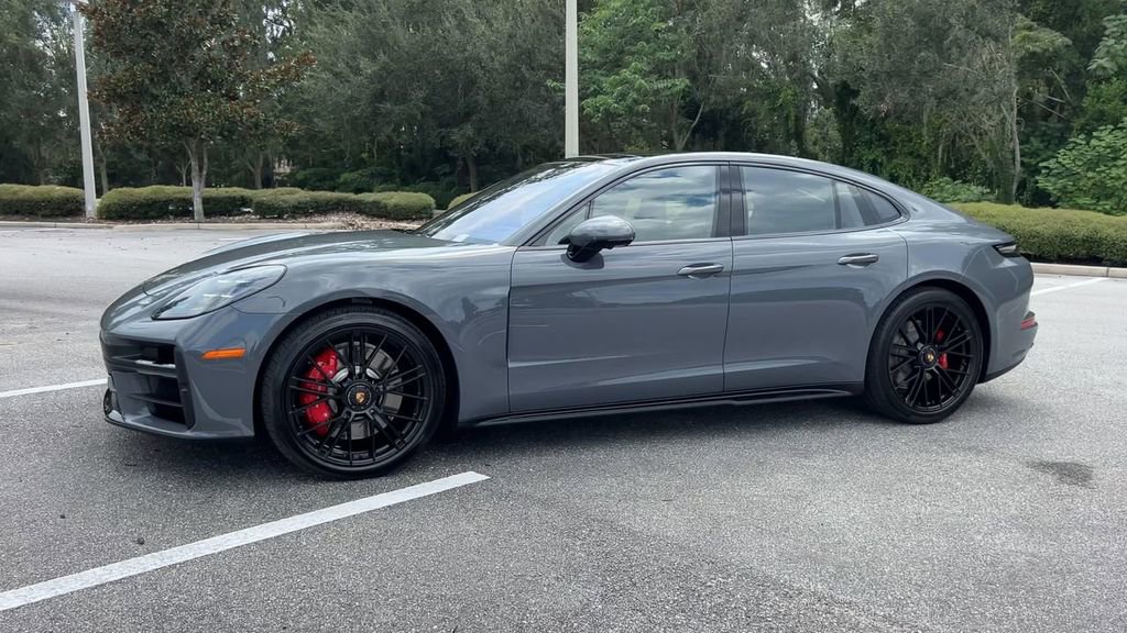 New 2026 Porsche Panamera GTS image 4