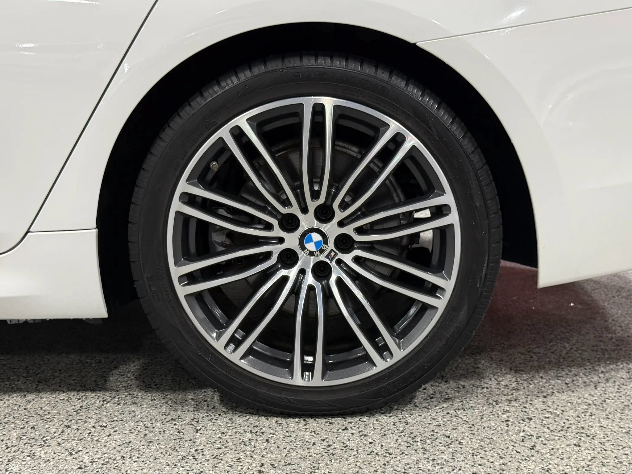 Used 2018 BMW 530e xDrive w/ M Sport Package 2 AWD/4WD image 68