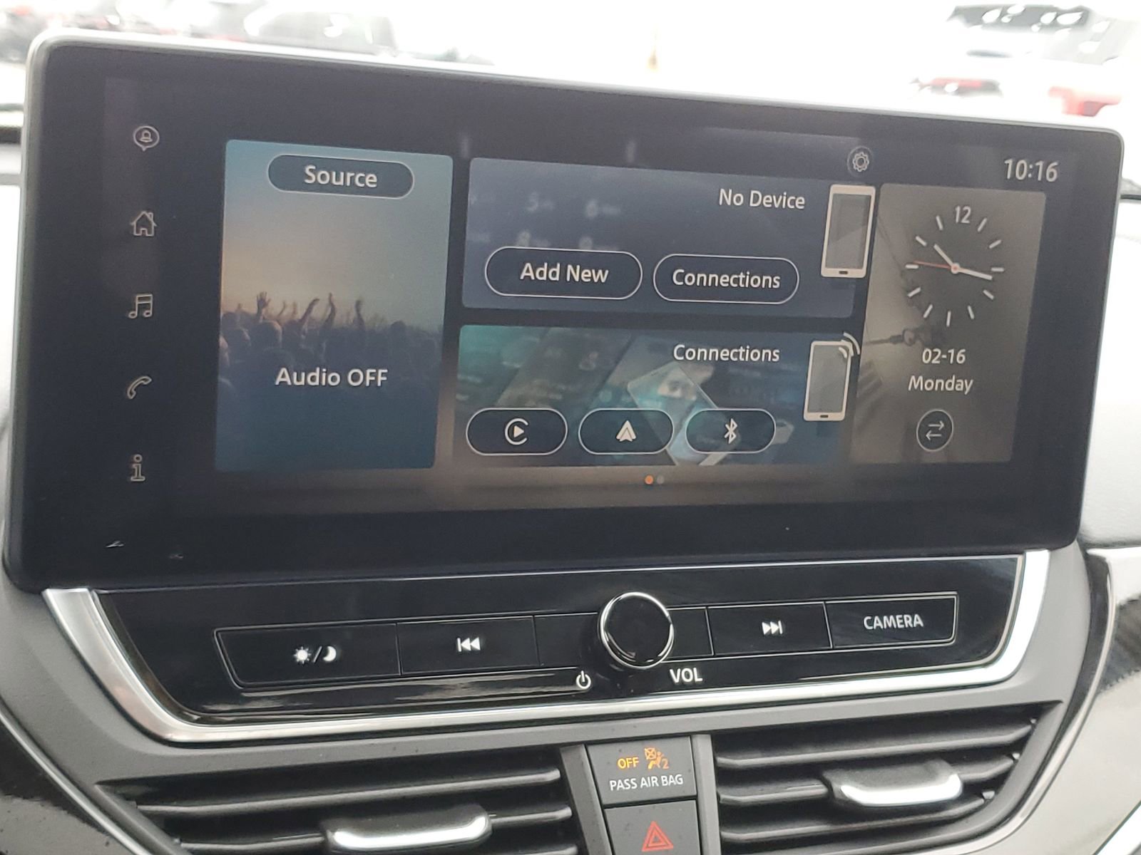 Used 2025 Nissan Altima 2.5 SR w/ SR Premium Package image 28