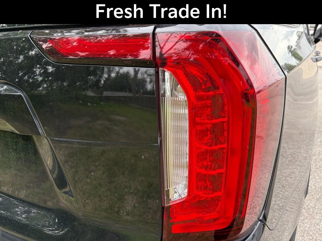 Used 2021 GMC Yukon XL Denali w/ Denali Premium Package image 10