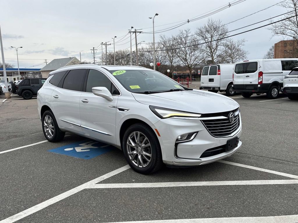 Used 2022 Buick Enclave Premium w/ Experience Buick Package image 3