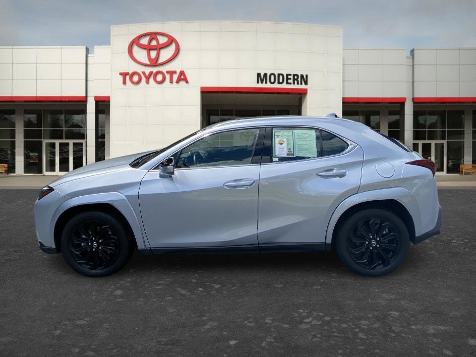 Used 2025 Lexus UX 300h FWD image 7