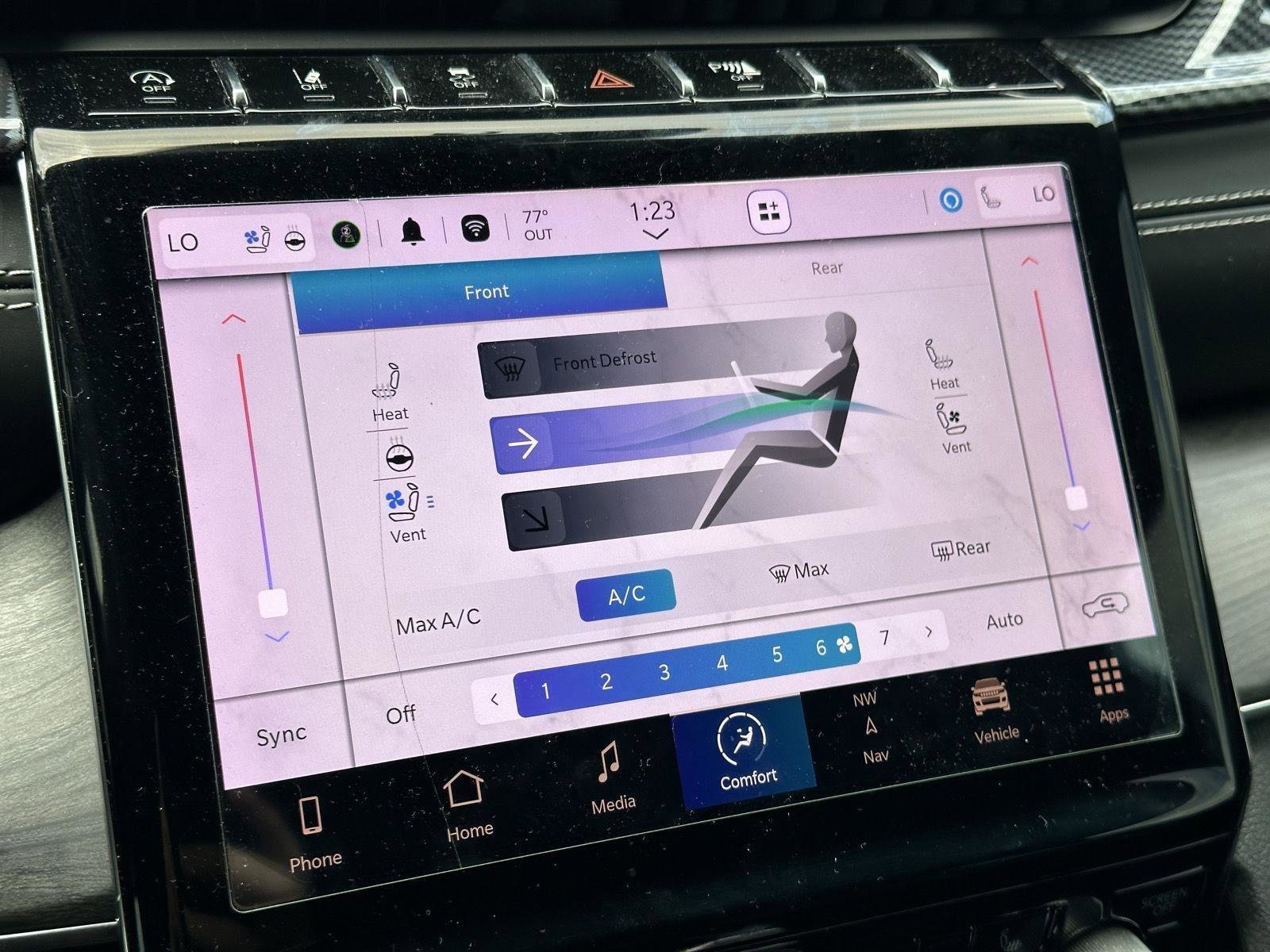 Used 2022 Jeep Grand Cherokee L Overland w/ MOPAR Finishing Package image 12