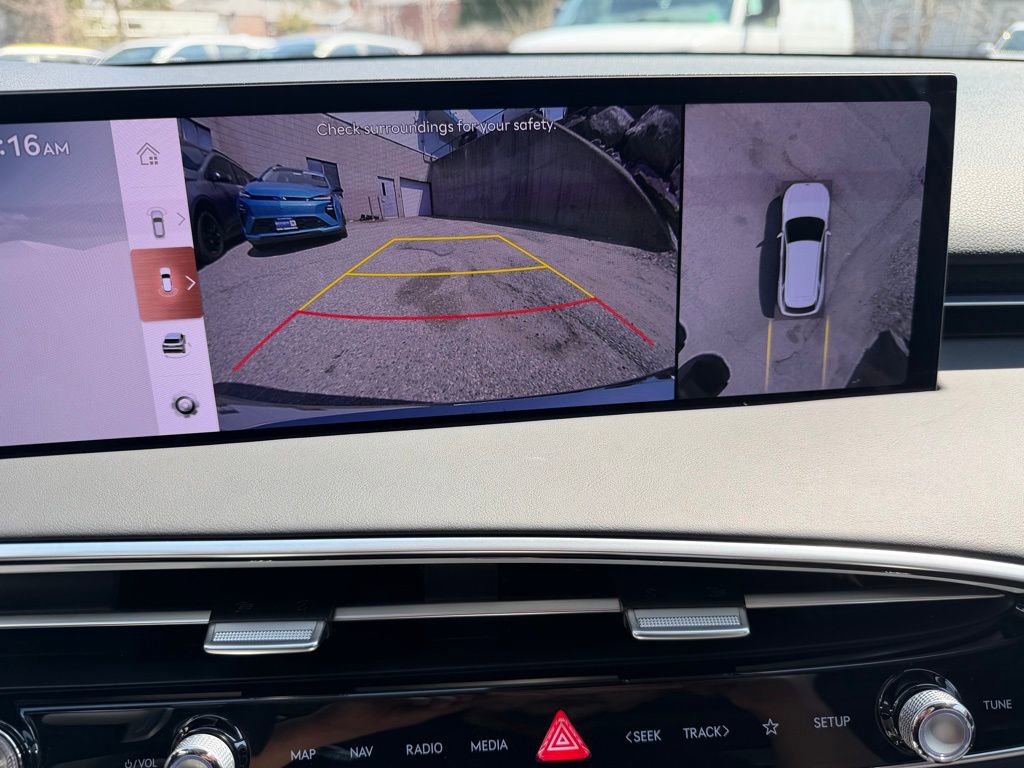 Used 2026 Genesis GV70 2.5T Advanced AWD/4WD image 29