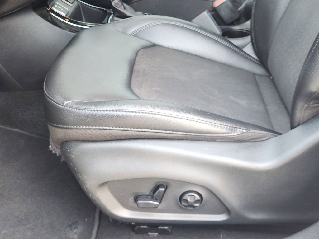 Used 2019 Jeep Compass Altitude image 24