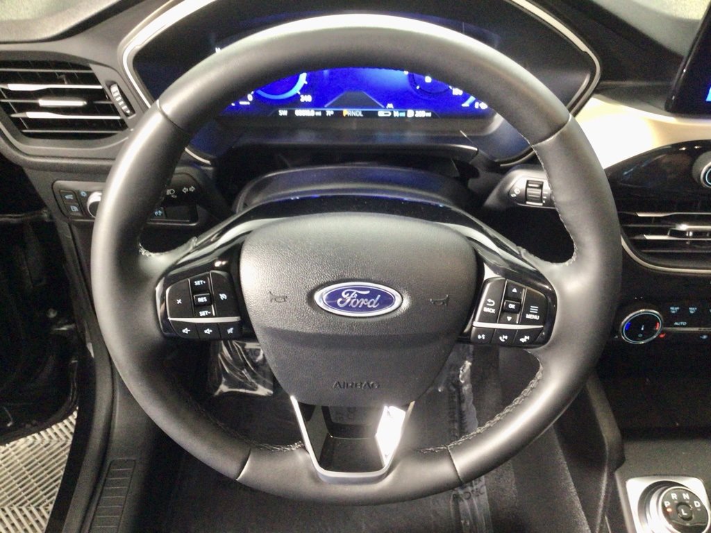 Used 2022 Ford Escape SEL w/ Technology Package image 21
