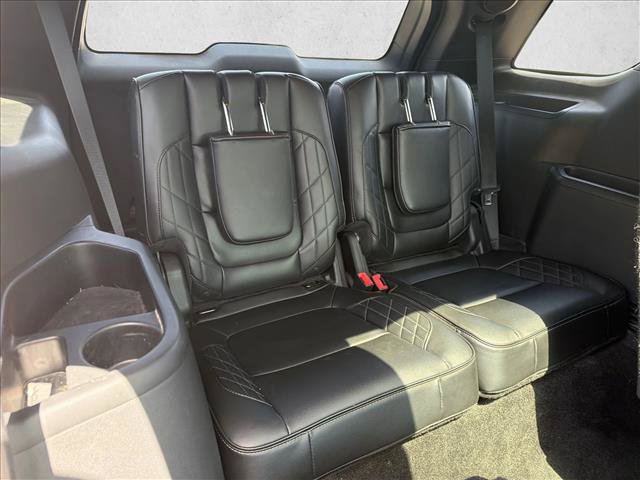 Used 2017 Ford Explorer Platinum AWD/4WD image 26