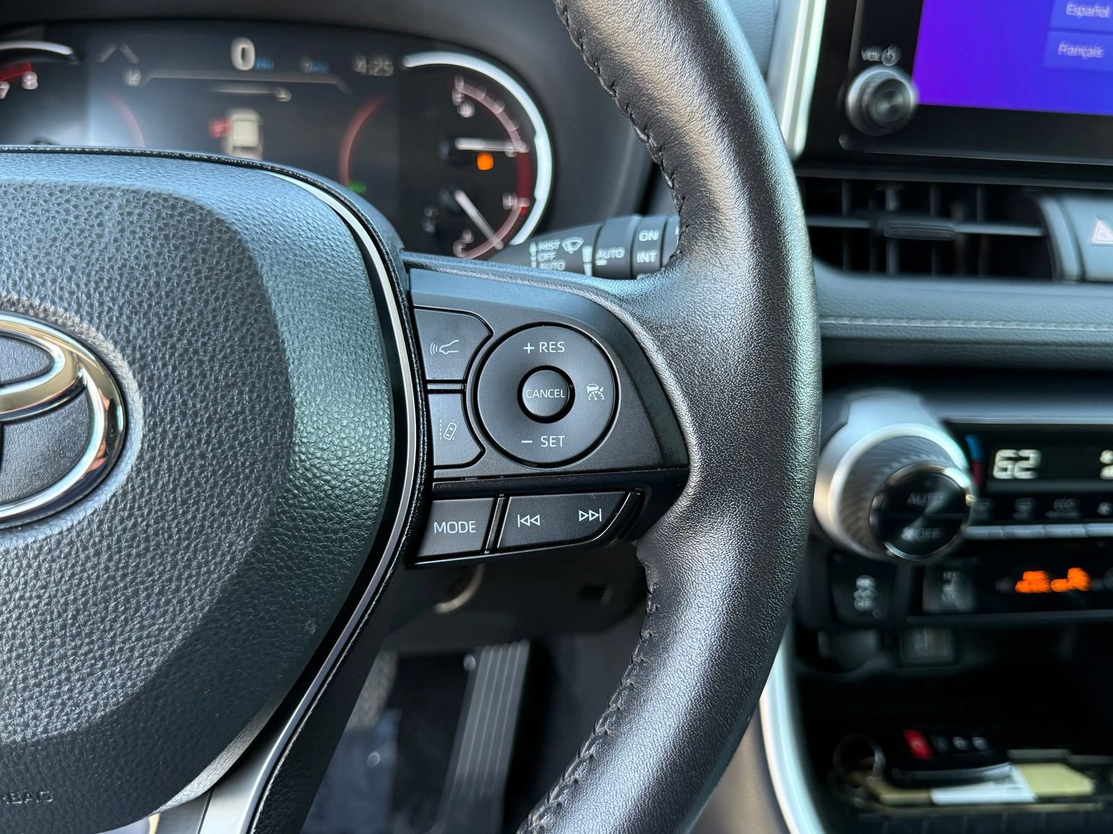 Used 2024 Toyota RAV4 XLE w/ Convenience Package FWD image 26
