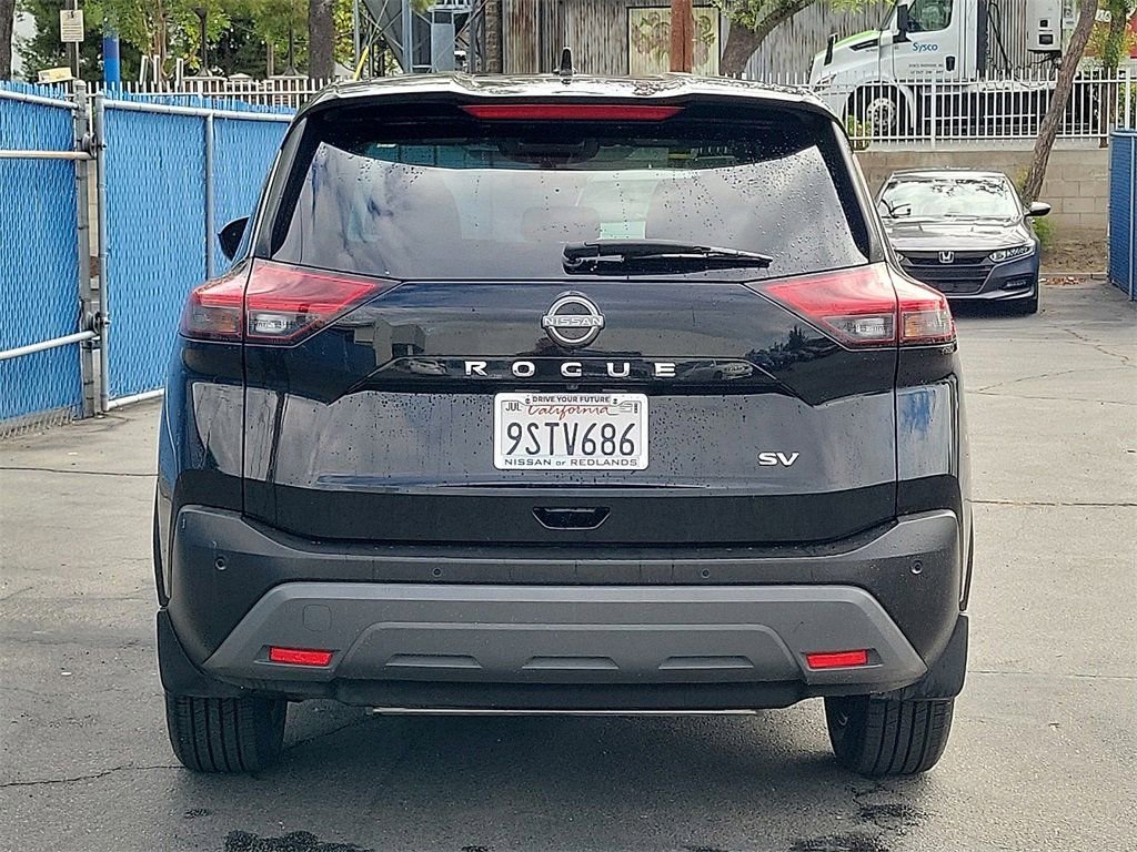 Used 2023 Nissan Rogue SV image 30